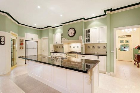 Property photo of 3 Isabella Vine Place Gowanbrae VIC 3043