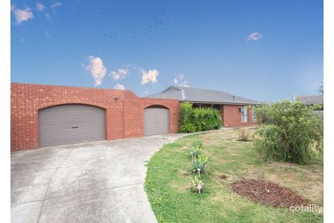 13 Meadowbank Ct, Kings Park, VIC 3021