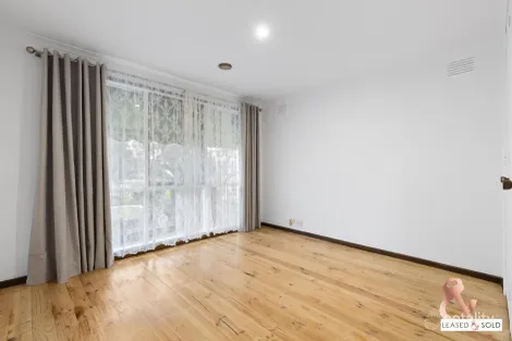 Property photo of 374 Childs Road Mill Park VIC 3082