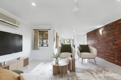Property photo of 7 Karri Court Beaconsfield QLD 4740