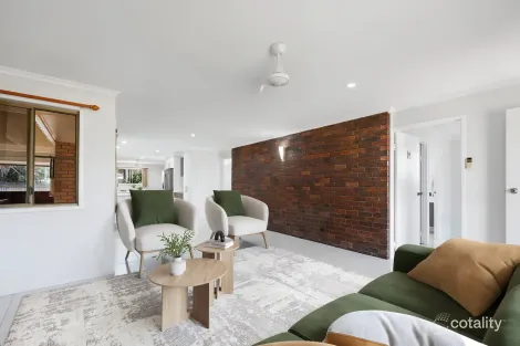 Property photo of 7 Karri Court Beaconsfield QLD 4740