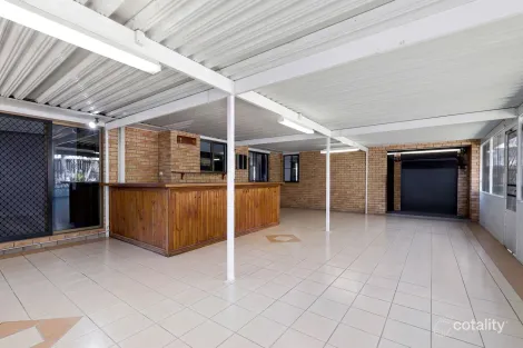 Property photo of 7 Karri Court Beaconsfield QLD 4740
