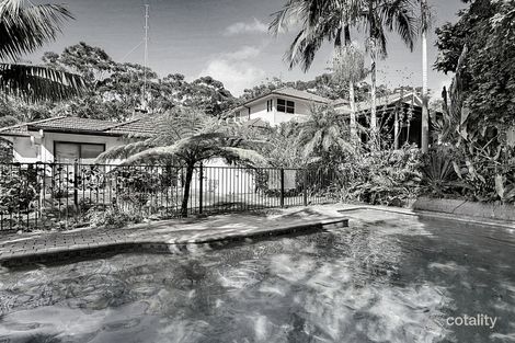 Property photo of 26 Reserve Drive Bateau Bay NSW 2261