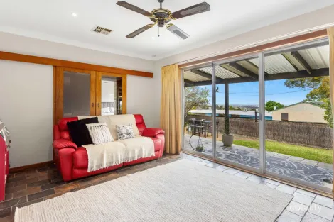 Property photo of 5 McGowan Road Para Hills SA 5096