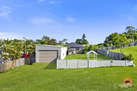 3 Morris St, Emu Park, QLD 4710