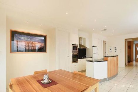 Property photo of 28 The Oaks Parade Aberfoyle Park SA 5159