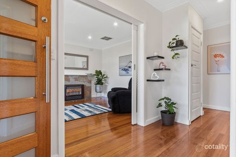 Property photo of 36 Bainbridge Avenue Seaford VIC 3198