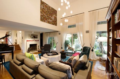 Property photo of 10 Blythswood Court Kew VIC 3101