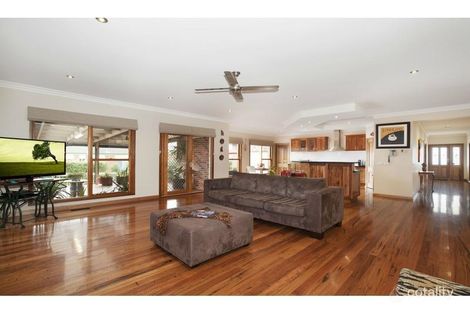 Property photo of 5 Maple Court Kilmore VIC 3764