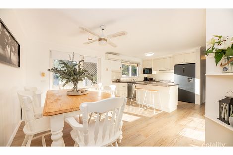 Property photo of 19 Baranbale Way Springdale Heights NSW 2641