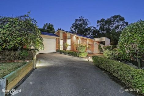 9 Bowness Ct, Croydon Hills, VIC 3136