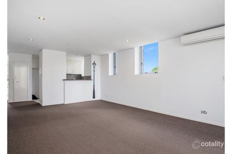 Property photo of 4 Como Crescent Southport QLD 4215