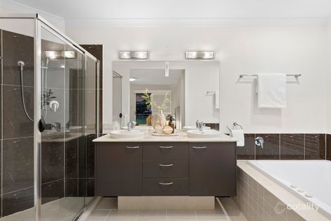 Property photo of 34 Gordon Road Bardon QLD 4065