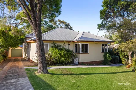 Property photo of 9 Garde Street Centenary Heights QLD 4350