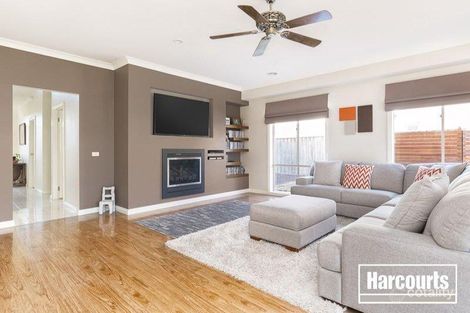 Property photo of 28 Piermont Drive Berwick VIC 3806