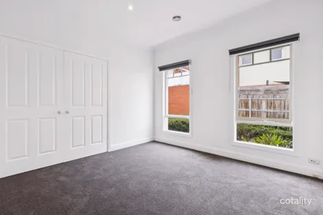 Property photo of 2/3 Walker Avenue Hampton VIC 3188
