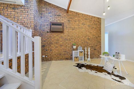 Property photo of 4 The Pines Close Happy Valley SA 5159