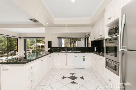 Property photo of 20 Huntingfield Court Carnegie VIC 3163