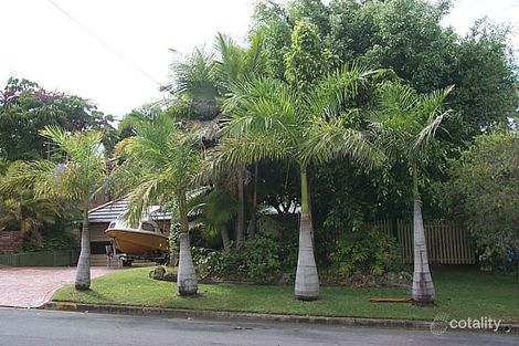 28 Petersen Ave, Southport, QLD 4215