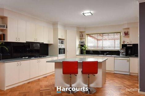 Property photo of 10 Kershaw Drive Narre Warren South VIC 3805