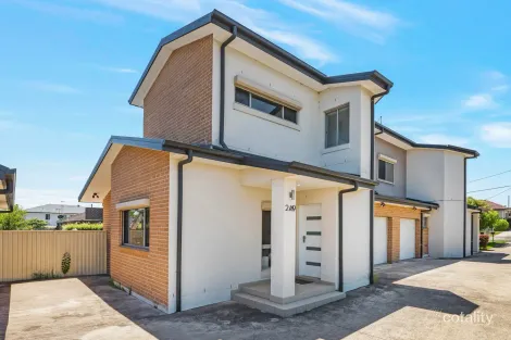 Property photo of 2/49 Rowe Avenue Lurnea NSW 2170