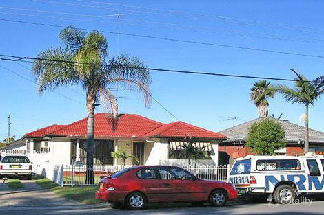 52 Tasman Pde, Fairfield West, NSW 2165