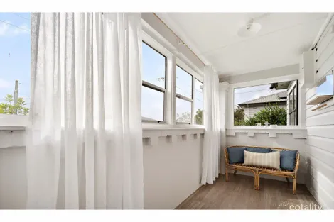 Property photo of 14 The Crescent Wallsend NSW 2287