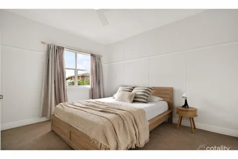 Property photo of 14 The Crescent Wallsend NSW 2287