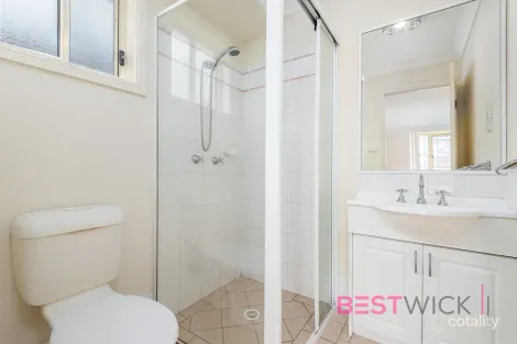 Property photo of 20 Sundown Drive Kelso NSW 2795