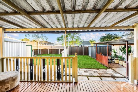 Property photo of 17 Nauru Crescent Lethbridge Park NSW 2770