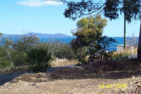 Property photo of 18 Wattle Road Dodges Ferry TAS 7173