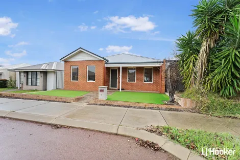 8 Balliol Ct, Piara Waters, WA 6112