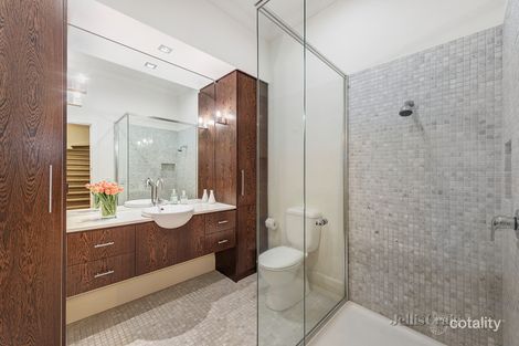 Property photo of 11 Urquhart Street Hawthorn VIC 3122