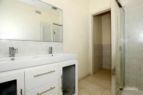 Property photo of 28 Helene Street Ardeer VIC 3022