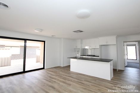 Property photo of 2/2 Beetson Street Boorooma NSW 2650