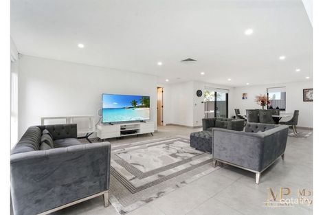 Property photo of 94 Hampden Road South Wentworthville NSW 2145