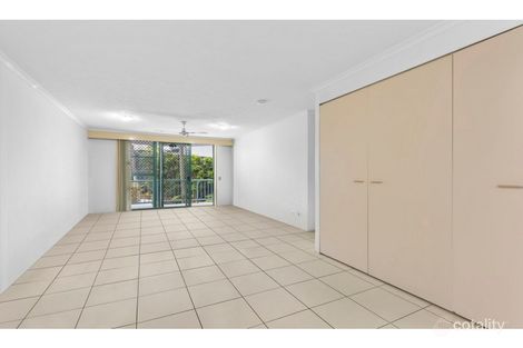 Property photo of 2/124 Queen Street Southport QLD 4215