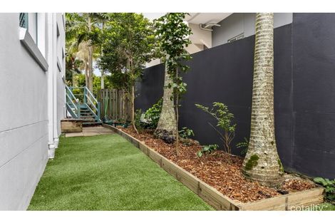 Property photo of 2/124 Queen Street Southport QLD 4215