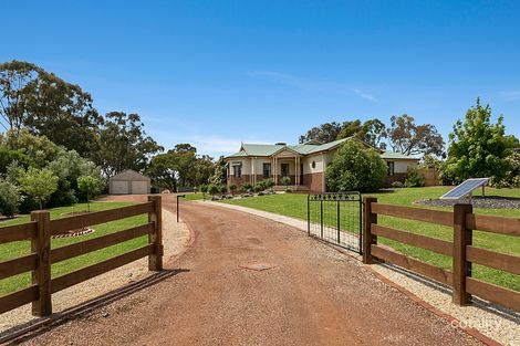5 Patricia Ct, Maiden Gully, VIC 3551