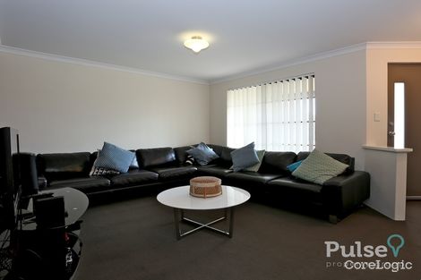 Property photo of 8 Versailles Parkway Aubin Grove WA 6164