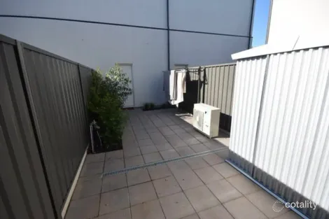 Property photo of 24 Stallion Drive St Clair SA 5011