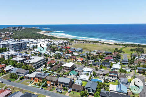Property photo of 25 Macquarie Grove Caves Beach NSW 2281