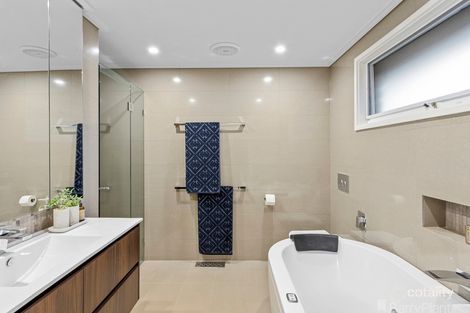 Property photo of 52 Mowbray Drive Wantirna South VIC 3152