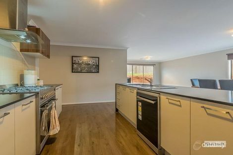 Property photo of 87 Jackson Drive Drouin VIC 3818