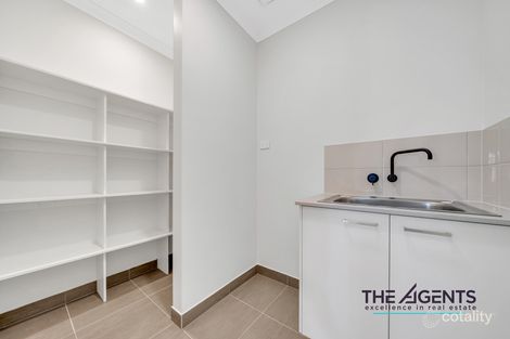 Property photo of 19 Heaton Street Tarneit VIC 3029