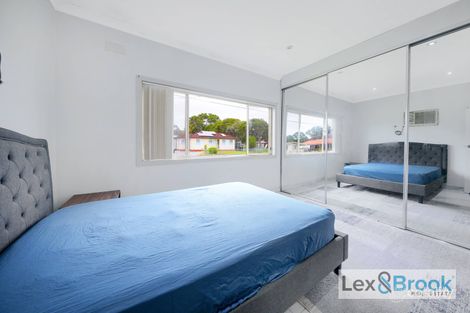 Property photo of 21 Chadwick Crescent Fairfield West NSW 2165
