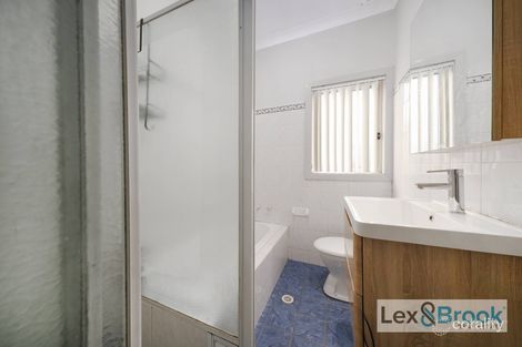 Property photo of 21 Chadwick Crescent Fairfield West NSW 2165