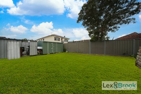 Property photo of 21 Chadwick Crescent Fairfield West NSW 2165
