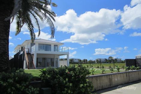 40 Harbour Rise, Hope Island, QLD 4212