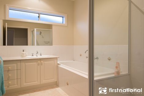 4 Killarney Cres, Pakenham, VIC 3810